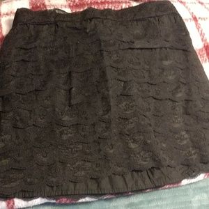 Sweet lacey tierred mini skirt!size M